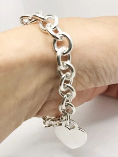 アクセサリー TIFFANY&Co. Heart Silver Bracelet Tiffany & Co. sterling silver bracelet with heart charm